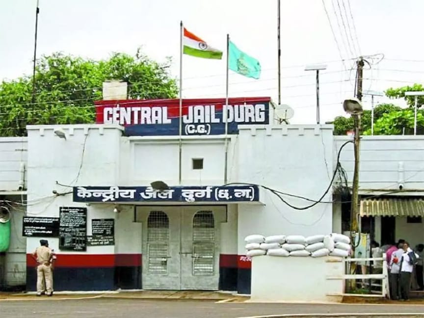 छत्तीसगढ़ SP की छापेमारी जेल
