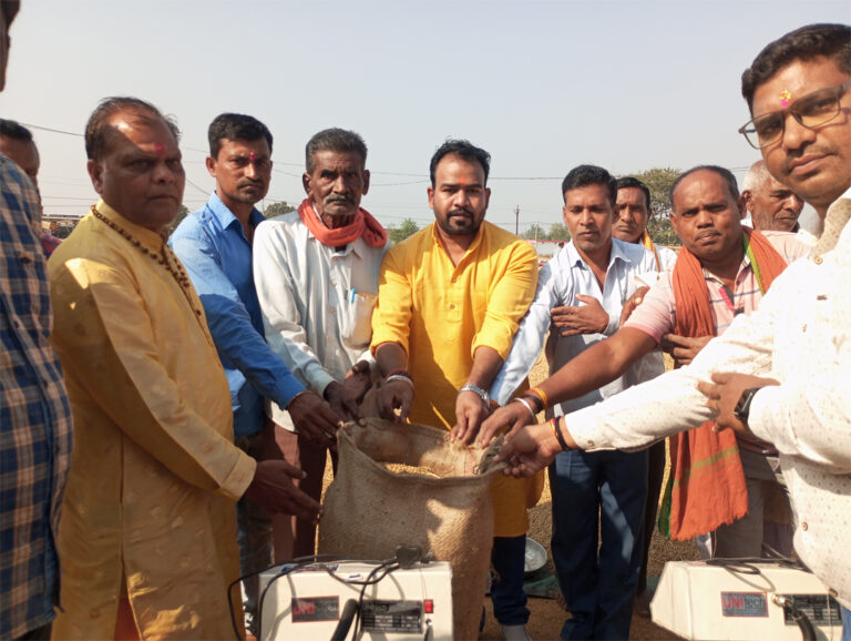 WebMorcha Web Morcha पटपरपाली में डीजिटल धान खरीदी केंद्र