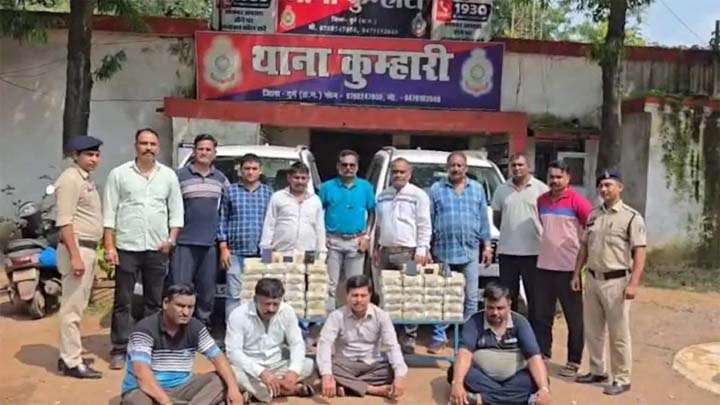 छत्तीसगढ़: दुर्ग पुलिस ने पकड़ा 6 करोड़ 60 लाख कैश, हवाला का मामला होने की आशंका Web Morcha sitename%
