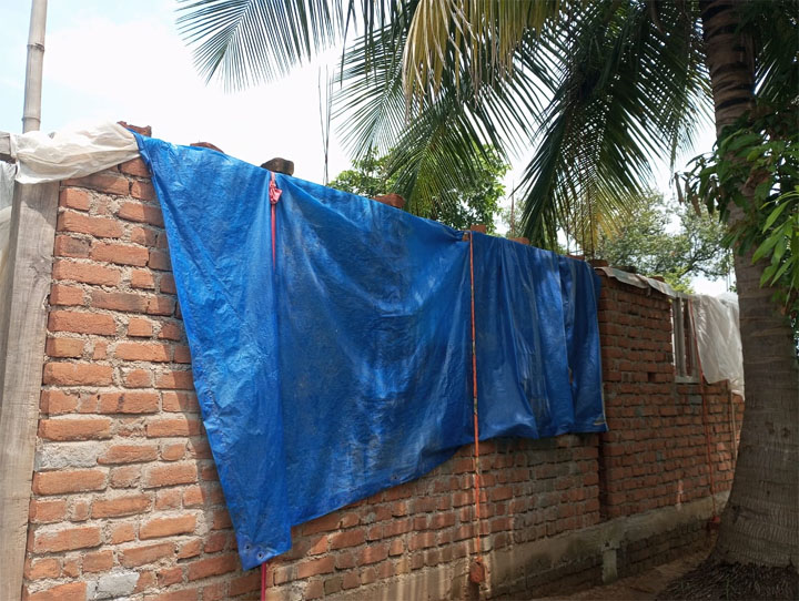 Mahasamund: Husband and wife got separate PM houses