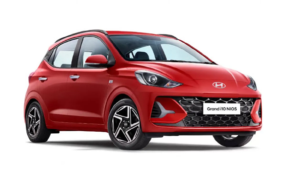 Diwali Car Offers 2025 – Tata Motors, Kia, Hyundai, Maruti, Honda और Renault की गाड़ियों पर ₹5,000 से ₹7 लाख तक की छूट