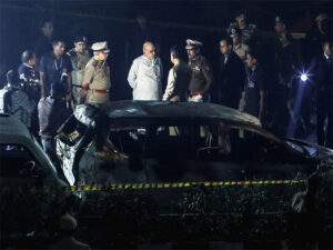 लाल किला ब्लास्ट: दिल्ली दहल उठी! पुलवामा और फरीदाबाद कनेक्शन ने बढ़ाई जांच एजेंसियों की चिंता Web Morcha Delhi Red Fort Blast