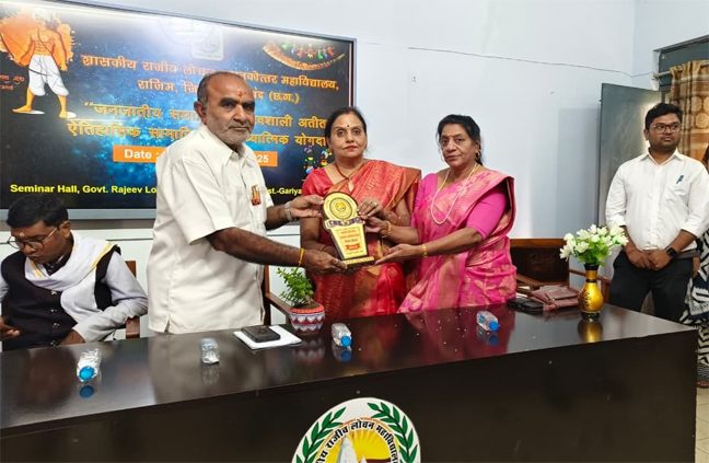 पत्रकार पुरोहित