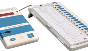 नुआपाड़ा उपचुनाव: EVM बदलने के आरोपों पर बोले मुख्य निर्वाचन अधिकारी, “प्रक्रिया पूरी तरह पारदर्शी, अफवाहों पर विश्वास न करें” Web Morcha नुआपाड़ा उपचुनाव: EVM बदलने के आरोपों