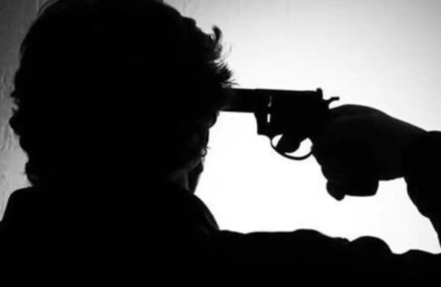 छत्तीसगढ़: नक्सल मोर्चे पर तैनात BSF जवान ने खुद को मारी गोली, मौके पर मौत