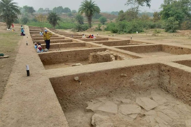 छत्तीसगढ़: आरंग में खुदाई के दौरान मिला प्राचीन मुद्राओं से भरा हंडा, इतिहासकारों में उत्साह