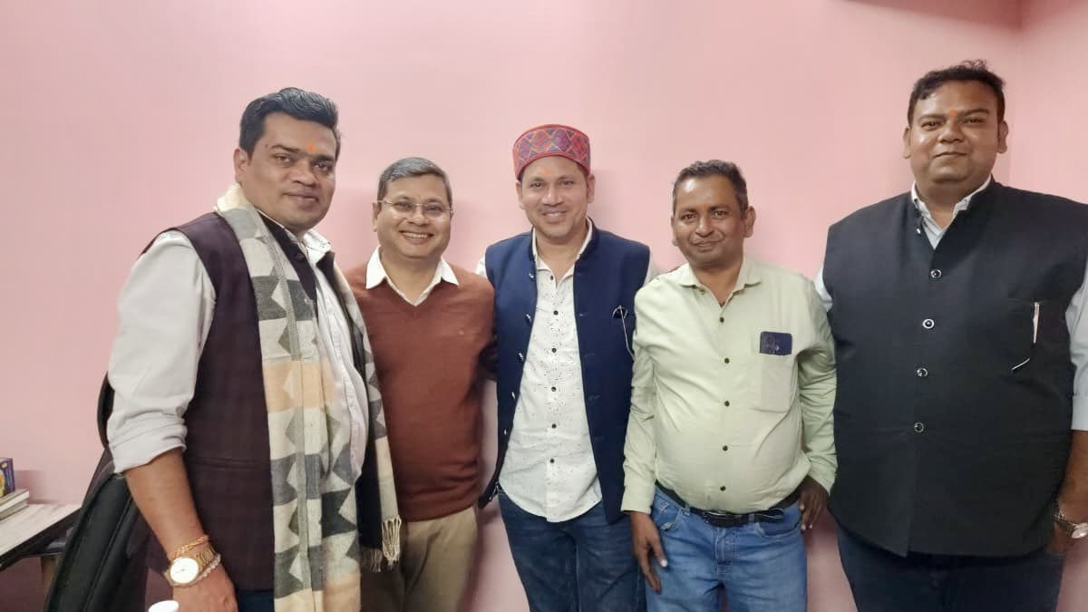 रायपुर प्रेस क्लब चुनाव: मोहन तिवारी अध्यक्ष, नई टीम से बड़ी उम्मीदें