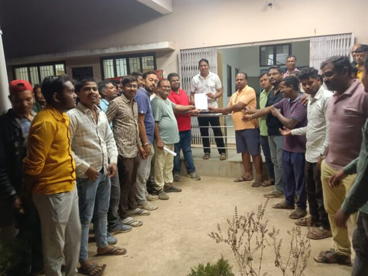 कोमाखान में कथित पत्रकार की भूमिका पर सवाल, ग्रामीणों