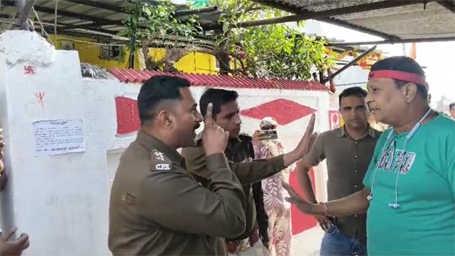 छत्तीसगढ़ यहां SEX Racket का खुलासा: मकान में चल रहा था देह व्यापार, पुलिस ने मारी रेड, संदिग्ध अवस्था में मिले कई कपल्स