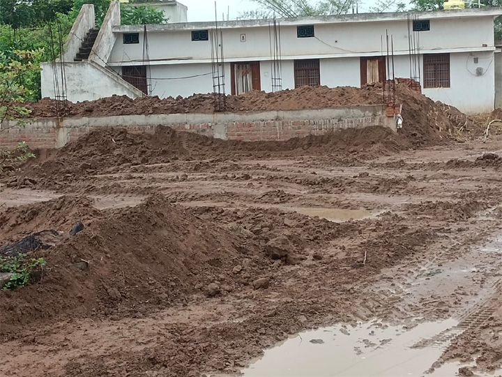 WebMorcha Web Morcha महासमुंद: स्टे ऑर्डर की अवहेलना, इन लोगों पर आरोप; प्रशासन ने दिए जांच के निर्देश