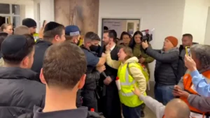 महिला ने बेन-गवीर से ईरानी मिसाइल हमले पर किया सामना| यूएस-इज़राइल युद्ध