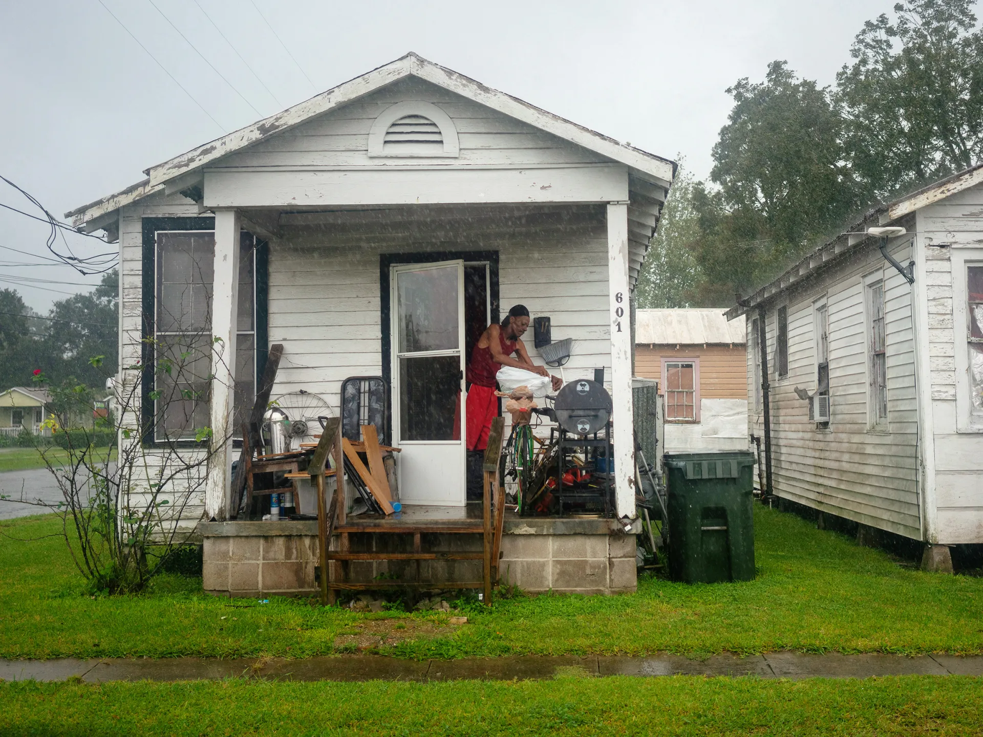 लुइज़ियाना लाओ नववर्ष परेड में कार का धावा, 15 घायल!