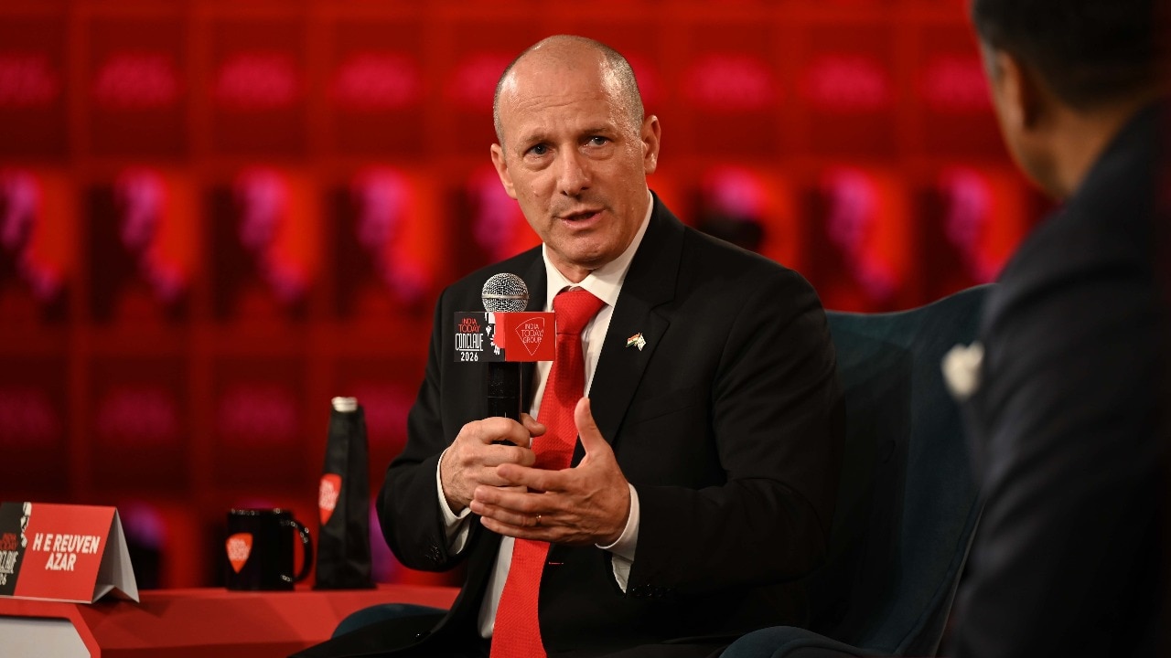 इज़रायली दूत रुवेन अज़ार: संकट में दुश्मनों पर बार-बार करेंगे हमला Web Morcha Download app