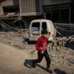 ईरान युद्ध लाइव: इज़राइल के हमले से लेबनान में शोक, तेहरान की संघर्षविराम - अमेरिका-इज़राइल ईरान पर!