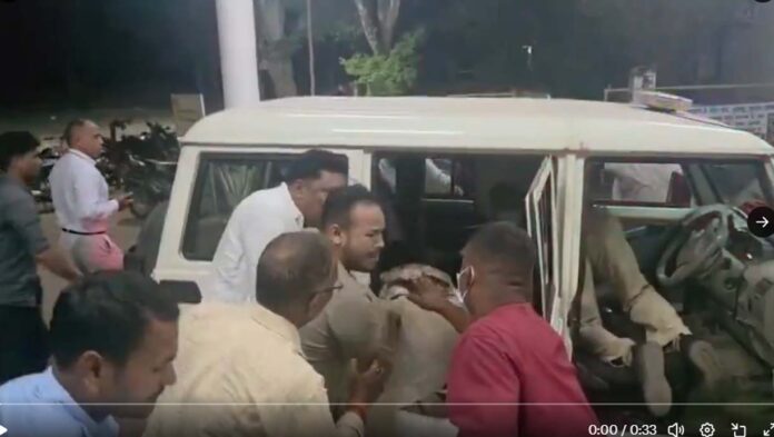 छत्तीसगढ़ में दिनदहाड़े सर्राफा कारोबारी की हत्या: दुकान में घुसकर मारी गोली, सोना-चांदी लूटकर फरार हुए बदमाश