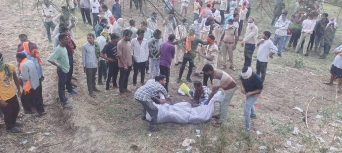 कवर्धा में सनसनीखेज हत्याकांड: बोरी में मिला युवक का क्षत-विक्षत शव, कई टुकड़ों में काटकर फेंकने की आशंका