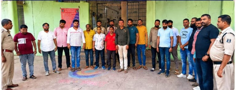 महासमुंद, बालाजी होटल में जुआ खेलने वाले 19 जुआरियों की जमानत निरस्त, भेजे गए जेल
