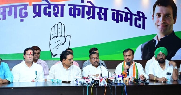 राम मंदिर चढ़ावा विवाद: कांग्रेस ने केंद्र सरकार और ट्रस्ट पर साधा निशाना, सुप्रीम कोर्ट की निगरानी में जांच की मांग