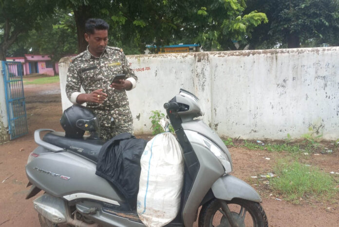कोमाखान में सुबह-सुबह गांजा तस्करी का मामला, एक आरोपी गिरफ्तार, दूसरा फरार